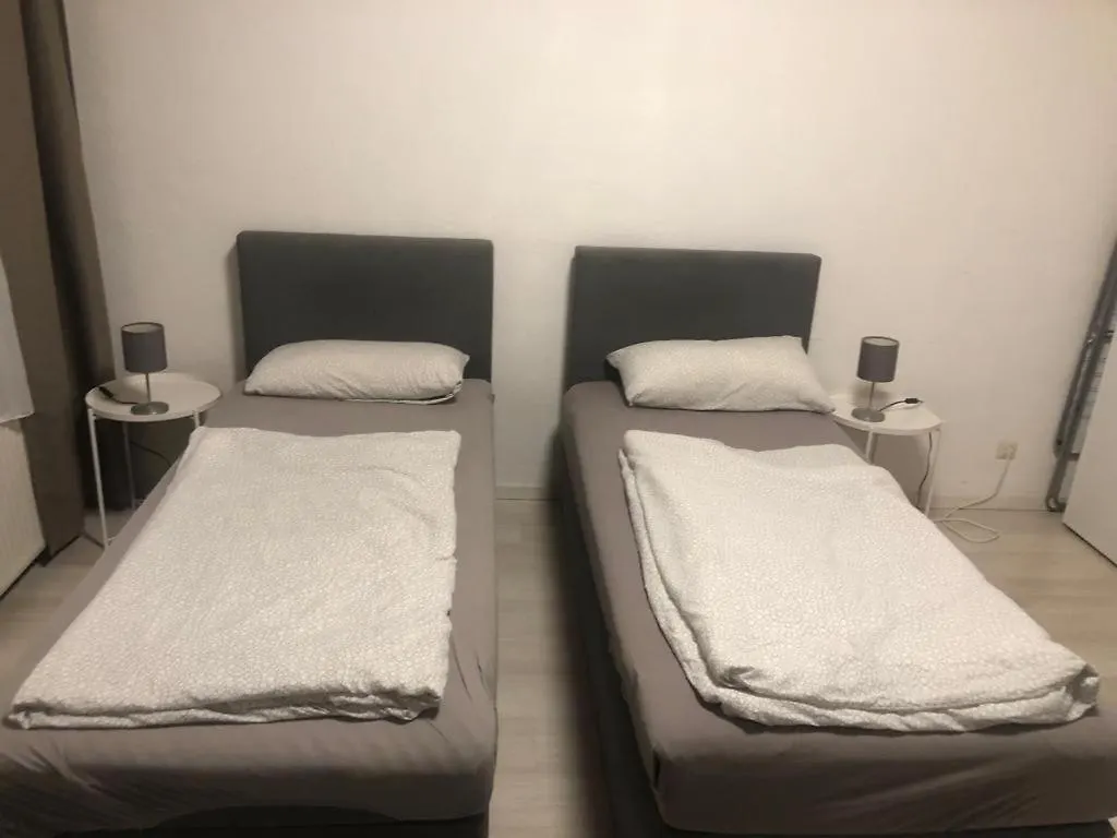 Apartment Wohnung In Koeln 2B